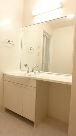 エスポワールトワダ