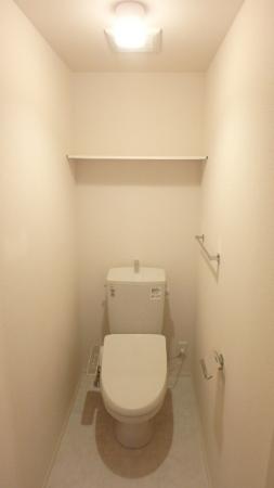 エスポワールトワダ